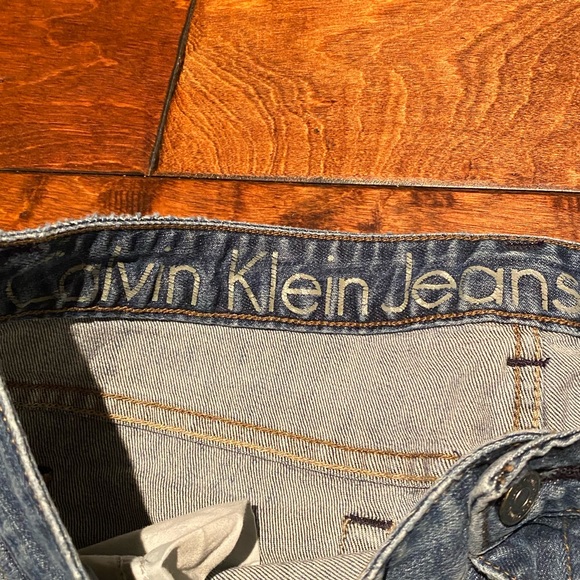 Vintage Calvin Klein preloved jeans - Picture 6 of 9